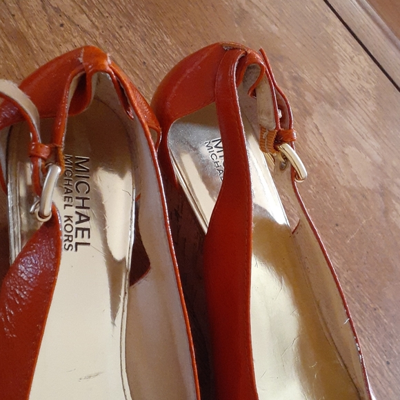 Heels - Picture 3 of 3